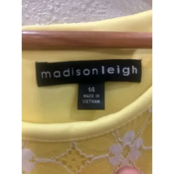 Y2K Yellow with Lace Overlay Dress - Size Medium - Picture 2 of 9